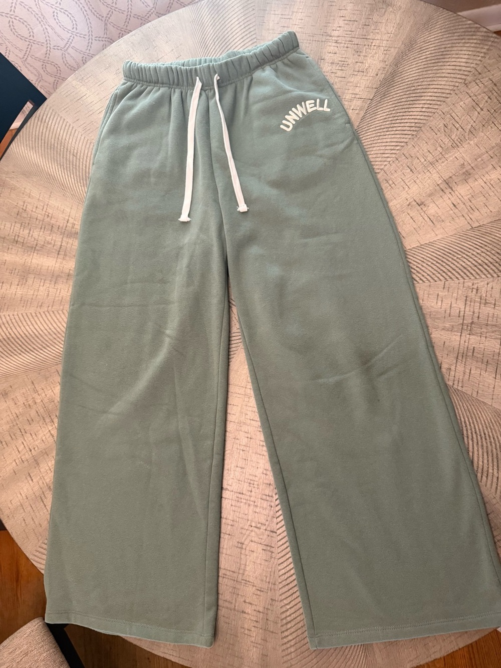 UNWELL Sage Green Wide-Leg Sweatpants for Women